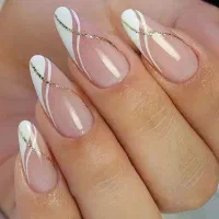 کاشت ناخن  با لاک ژل و بهترین مواد به قیمت 250|خدمات آرایشگری و زیبایی|تبریز, |دیوار