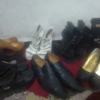 پنج جفت کفش +دو جفت پوت زنانه و یک جفت مردانه|کیف، کفش، کمربند|سنقر, |دیوار