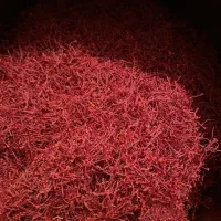 700 گرم زعفران خالص درجه یک