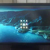 مانیتور، میز