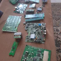 تعدادی برد مخابراتی خازن و...