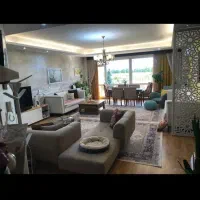۱۴۵ متر سه خواب فاز ۱ صد غربی  ورودی