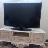 تلویزیون ال سی دی ۴۰ اینچ سامسونگ اصل با میز