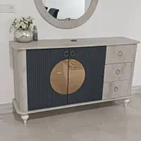 آیینه و کنسول