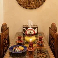 شریعتی-سفره-خانه-سنتی-با-وسایل-و-جواز-کسب