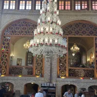 خانم خوش امدگو رستوران نیازمندیم