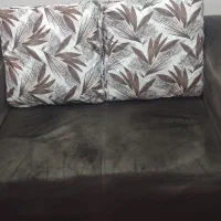 مبل ۷ نفره بهمراه میزوسط و چهارتا عسلی