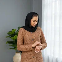 لباس به صورت تعداد|لباس|قم, باجک دو|دیوار