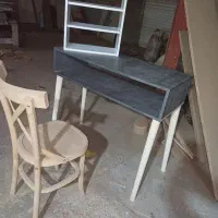 میز کاشت ناخن یا تحریر