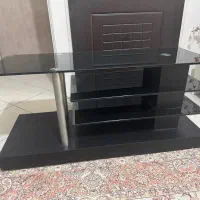 میز تلویزیون شیشه ای