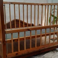 تخت کودک در حد نو