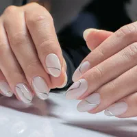 خدمات کاشت ناخن حرفه ای و ماندگار و لیفت ابرو|خدمات آرایشگری و زیبایی|نور, |دیوار