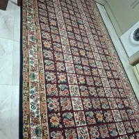 گلیم فرش بدون پارگی و درحد نو دوعدد پشتی