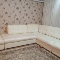 مبل ۸ نفره چرم سفید