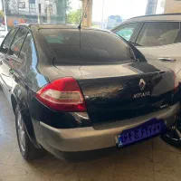 مگان مشکی اتومات ۲۰۰۰ ی لکه رنگ مدل ۱۳۹۰