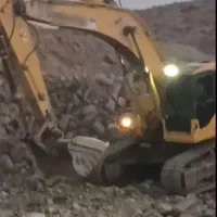 بیل کوماتسو 300