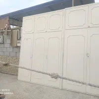 یک عدد کمد دیواری