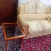 یک سرویس مبل هفت نفره