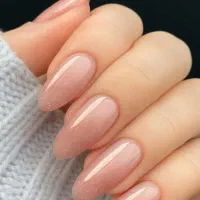 کاشت ناخن‌ و زیبایی دست