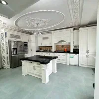 فروش/طبقه اول/۱۶۵متری/وام دار/مطهری