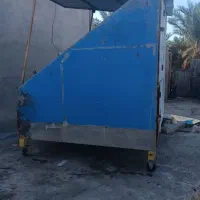 ویترین بدلیجات و قفسه آرایشی درب دار