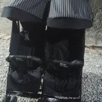 کالسکه دوقلو