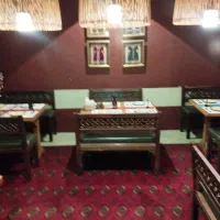 ویتر خانم یا اقا تمام وقت|استخدام خدمات فروشگاه و رستوران|تهران, امانیه|دیوار