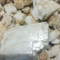 کربنات کلسیم بصورت  کلوخه