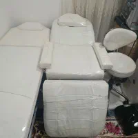 تخت تاشو مخصوص آرایشگری(جنس چرم)