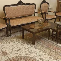 فروش مبلمان ۹نفره به همراه میزوسط و ۳عدد عسلی