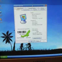 کامپیوتر رو میزی با اسپیکر قوی