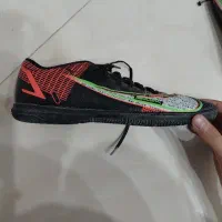 کفش فوتسال یا سالن|کیف، کفش، کمربند|یاسوج, |دیوار