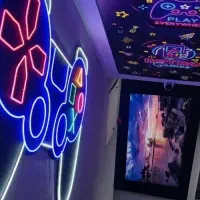 استخدام منشی کافه گیم