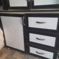 کابینت و آب چکان