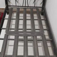 تخت فلزی سالم|تخت و سرویس خواب|سرپل ذهاب, |دیوار