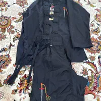 لباس کونگ فو سایز ۹۰ با وسیله های جانبی