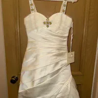 لباس عروس PRONOVIAA اسپانیا