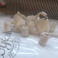 تعدادی آویز لوستر ۴ شعله