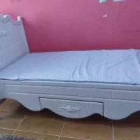 تخت خواب نوجوان مارک بی بی استار در حد نو