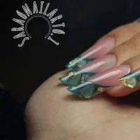 خدمات حرفه ای و آموزش تخصصی ناخن