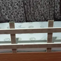 تخت کودک تخت بچگانه با (حفاظ متحرک )کفی و تشک