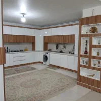 ۲۱۰متر خانه ویلایی دو طبقه با ۴۵ متر مغازه تجاری