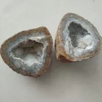 سنگ های توپی آمیتیس|جواهرات|اصفهان, باغ زیار|دیوار