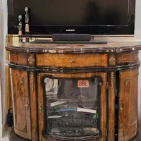 کنسول ایتالیایی . میز تلویزیون ایتالیایی