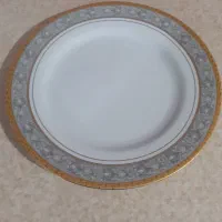 بشقاب چینی دور طلایی