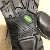 کفش ایمنی|کیف، کفش، کمربند|کرج, باغستان|دیوار