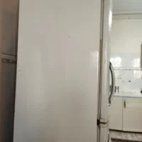 یخچال سالم تمیز هیچ مشکلی نداره|یخچال و فریزر|بهار, |دیوار