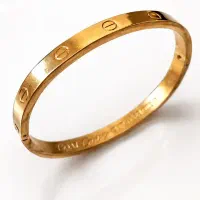 گوشواره گردنبند دستبند انگشتر