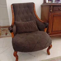 مبل 7 نفره همراه میز عسلی