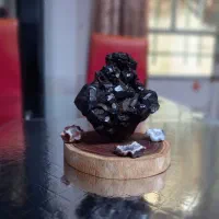 هماتیت حدید|کلکسیون اشیاء عتیقه|ماهدشت, |دیوار